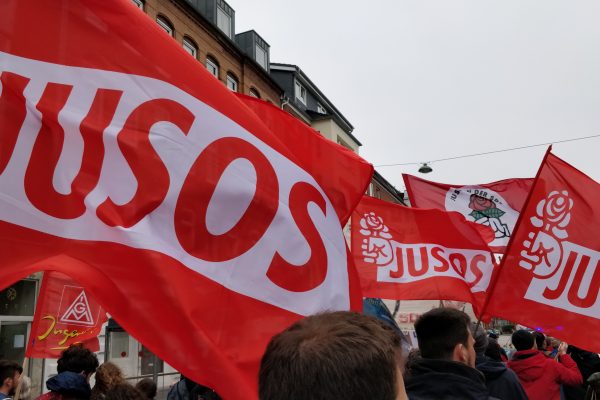 Juso-Flaggen